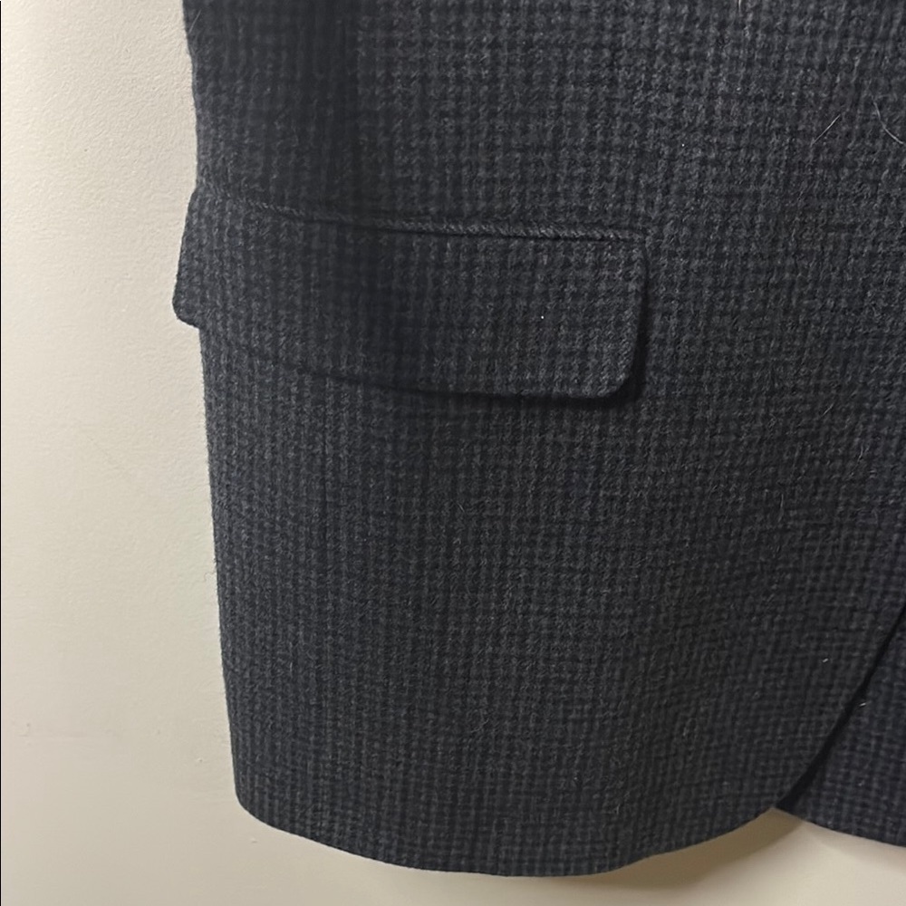 Men's Jos A Bank Blazer - Picture 4 of 13